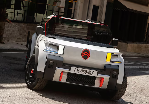 【NEW C4 MAX HYBRID展示中】デザインに着目！