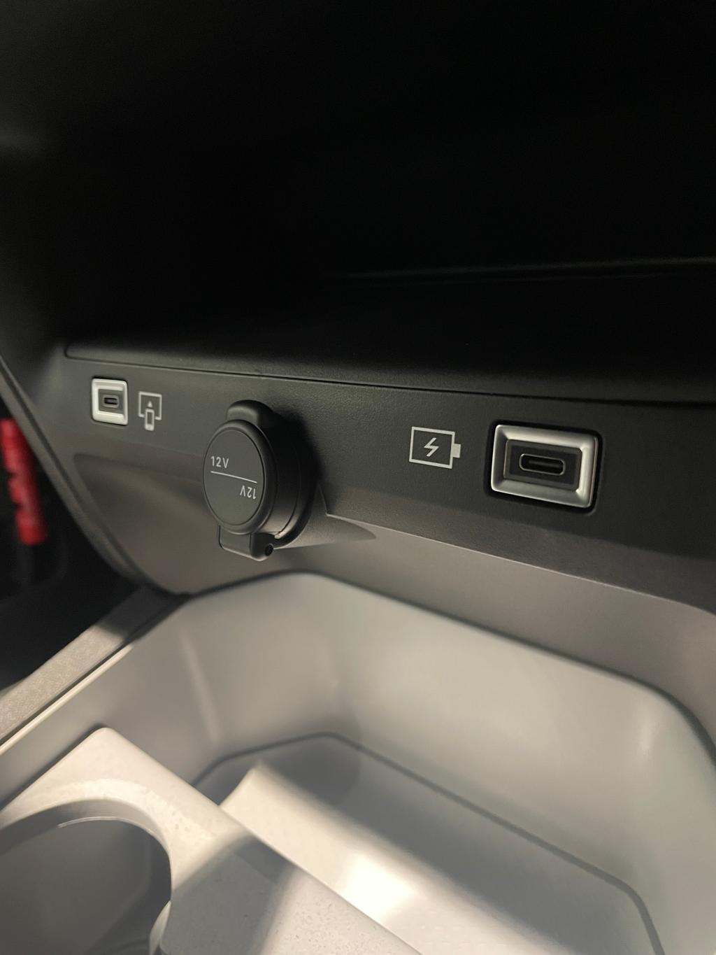 【13ショット】新型C5 AIRCROSSの内装を一気見❕